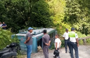 20 lesionados en accidente de autobús de pasajeros en Xico