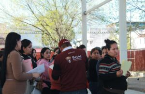 Avanza entrega de tarjetas de la Beca Rita Cetina en Juárez Nuevo León
