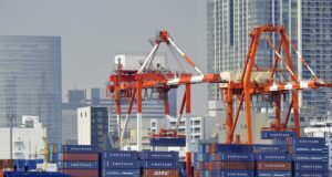 Empresas mexicanas adelantan compras y disparan importaciones desde Asia