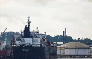 México defiende como soberano el envío de petróleo a Cuba pese a tensiones con EU