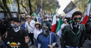 Gen Z detenida otra vez padres toman el Zócalo por medicamentos y seguridad