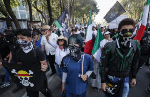 Gen Z detenida otra vez padres toman el Zócalo por medicamentos y seguridad