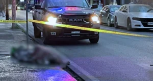 Dos hombres en situación de calle mueren por frío en el Centro de Monterrey