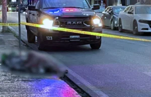 Dos hombres en situación de calle mueren por frío en el Centro de Monterrey