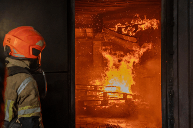 ARRESTAN A 8 MÁS RENOVACIONES HONGKONG