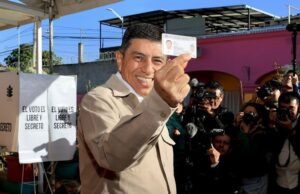 Oaxaca estrena ejercicio ciudadano para decidir continuidad del gobernador