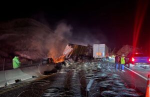 Incendio de tráiler provoca cierre total de la autopista Monterrey–Saltillo