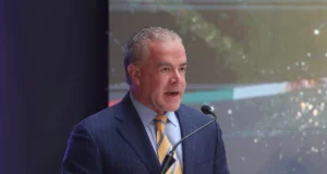 Dueño de Miss Universo admite participación limitada en contrabando de combustible y se convierte en testigo protegido