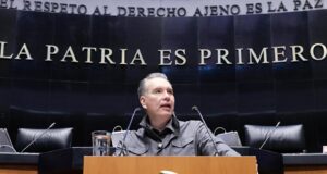 RESPALDA WALDO FIN A PENSIONES DE LUJO DE EXFUNCIONARIOS