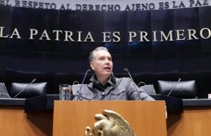 RESPALDA WALDO FIN A PENSIONES DE LUJO DE EXFUNCIONARIOS