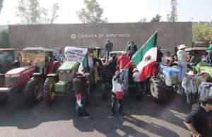 Agricultores advierten plantón en el Zócalo si no hay cambios a la Ley de Aguas