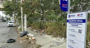 Vecinos del Centro de Monterrey rechazan ampliación de parquímetros