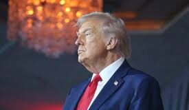 Trump anuncia fase terrestre en ofensiva contra supuestos narcotraficantes