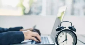 Reducción a 40 horas laborales será gradual y concluirá en 2030