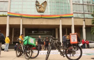 Repartidores en moto deberán ganar más de 14 mil pesos para tener IMSS completo