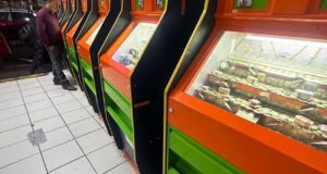 Cierran ocho establecimientos de máquinas tragamonedas del centro de Monterrey