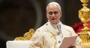 Papa León XIV lanza un llamado global a la paz en Navidad