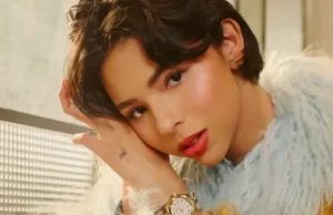 Ángela Aguilar considera debutar como actriz inspirada en su legado familiar