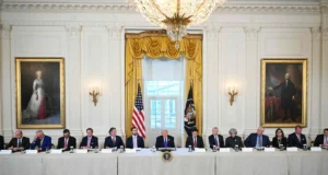 Legisladores de EU advierten que acción militar en México sería desastrosa