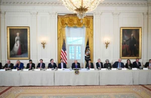 Legisladores de EU advierten que acción militar en México sería desastrosa