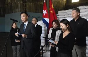 China refuerza apoyo a Cuba con ayuda financiera y alimentaria