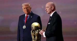 Infantino, acusado de violar reglas éticas de FIFA por apoyar a Donald Trump