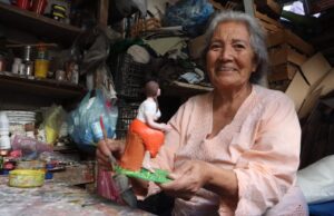 Bienestar envía mensaje navideño y llama a cuidar a adultos mayores y personas con discapacidad