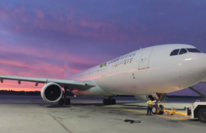 Aerolíneas extienden suspensión de vuelos a Venezuela hasta enero por tensiones con EE.UU.