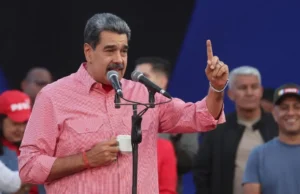 Maduro promete resistir presiones de Estados Unidos y niega riesgo de desestabilización