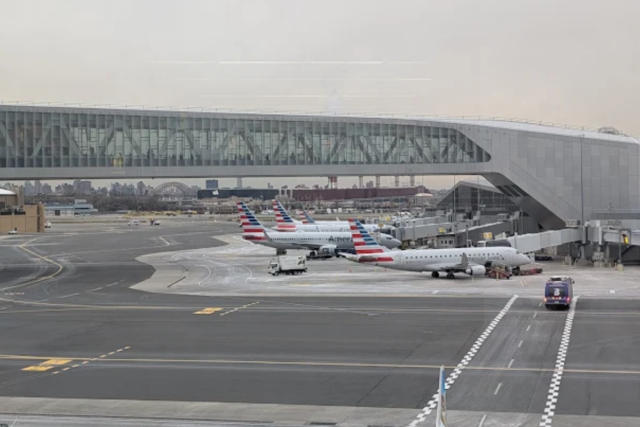 TORMENTA INVERNAL AEROPUERTO