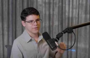 Sobreviviente de tiroteo en Colegio Americano se titula y planea película sobre su recuperación