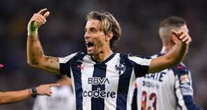 Sergio Canales podría volver a España tras finalizar el Clausura 2026