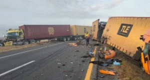 Accidente múltiple en autopista México-Morelia-Guadalajara deja un muerto
