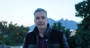 WALDO FERNÁNDEZ EXHIBE “PROTESTA” ORQUESTADA POR EL PRIAN Y RETA A SUS PROMOTORES A DAR LA CARA EN UN DEBATE PÚBLICO