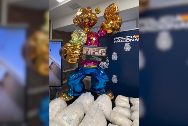 OPOPEYE JEFF KOONS 40KG