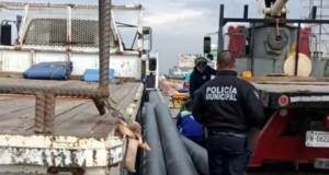 Trabajador muere aplastado por tubos de acero