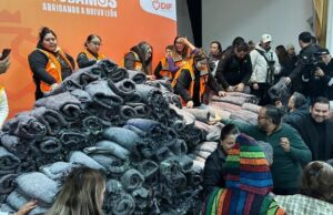 DIF Nuevo León entrega más de 2 mil cobijas en la «Indepe»