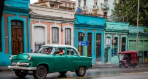 Artistas y organizaciones internacionales exigen fin del bloqueo a Cuba