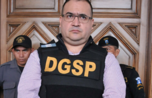 Javier Duarte es vinculado a proceso por peculado a días de su liberación Un juez federal frena la posible salida del exgobernador de Veracruz por un desvío de fondos destinados a personas con discapacida