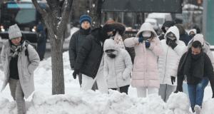 Nueva York se paraliza ante la peor tormenta invernal registrada en una década