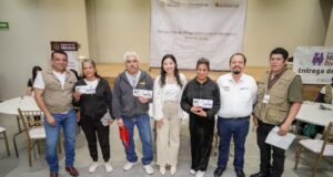 Consolidan apoyos sociales con entrega de tarjetas en Zuazua
