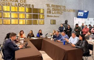 Morena impulsa recortes y apoyos sociales en dictamen del Presupuesto 2026