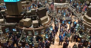 Caen bolsas de Wall Street por incertidumbre tecnológica