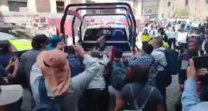 Se enfrentan maestros y policías durante marcha en CDMX