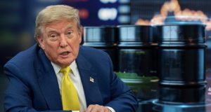 Mercados respiran: Trump aplaza ataques a Irán y el petróleo retrocede