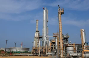 Trump analiza la toma del petróleo iraní y la ocupación de la isla de Jarg