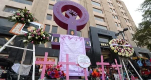 Presentan iniciativa de Sheinbaum para Ley General en Materia de Feminicidio