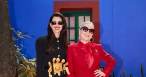 Meryl Streep y Anne Hathaway promocionan “El Diablo viste a la moda 2” en el Museo Frida Kahlo