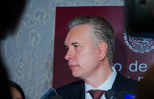 Waldo Fernández se posiciona al frente en sondeos por la gubernatura de Nuevo León