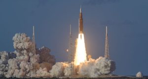 Nombres de 52 desaparecidos mexicanos viajan a la Luna en misión de la NASA